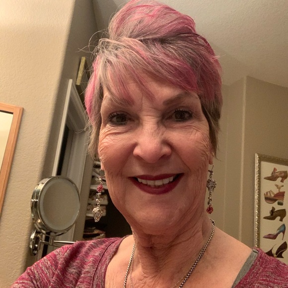 Meet your Posher, Phylise - Picture 2 of 3